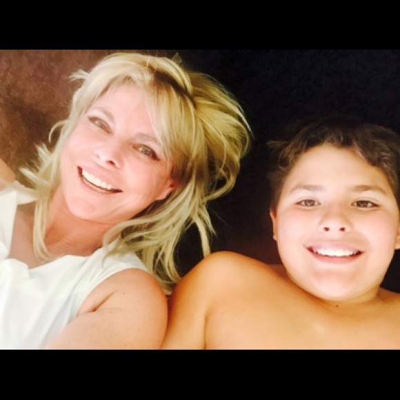 Meet your Posher, Everything Sexy. - Picture 5 of 7